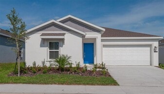 321 Loch Ct in Davenport, FL - Building Photo