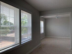 840 Montauk Hwy in Copiague, NY - Building Photo - Building Photo