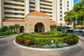 St Kitts At Crown Colony in Naples, FL - Foto de edificio - Building Photo