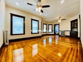 85 Albion St, Unit 2 in Medford, MA - Building Photo - Building Photo