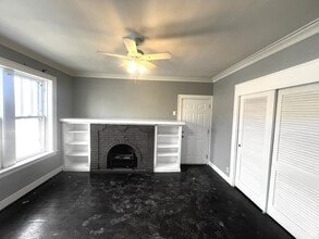 355 W 120th St in Chicago, IL - Building Photo - Building Photo