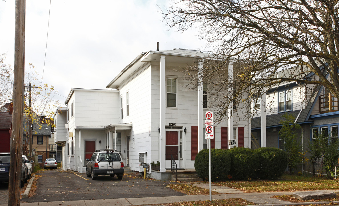 526 S Division St in Ann Arbor, MI - Foto de edificio