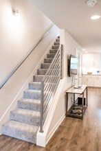 7 Alyce Ln in Bella Vista, AR - Foto de edificio - Building Photo