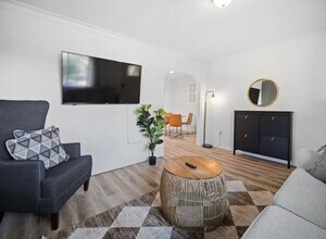 2117 W Riverside Ave, Unit 1 in Spokane, WA - Foto de edificio - Building Photo