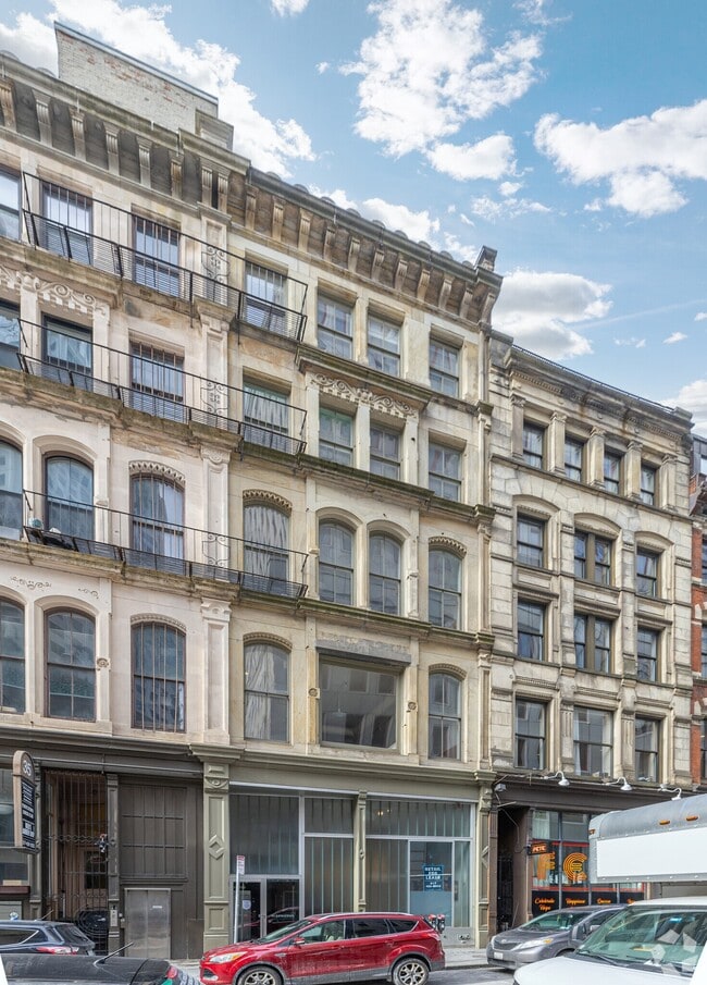 33 Kingston St, Unit #3 in Boston, MA - Foto de edificio - Building Photo
