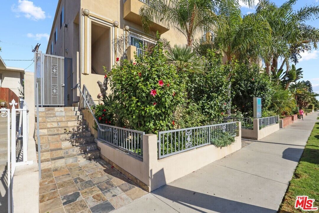 1650 Colby Ave in Los Angeles, CA - Building Photo