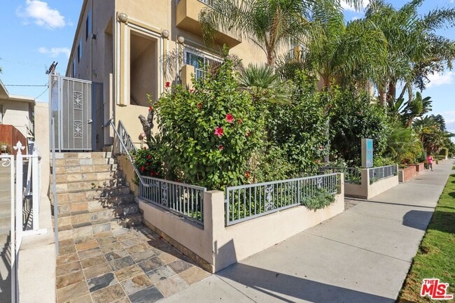 property at 1650 Colby Ave