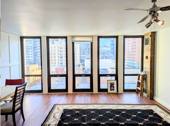 1 E Scott St in Chicago, IL - Building Photo - Building Photo