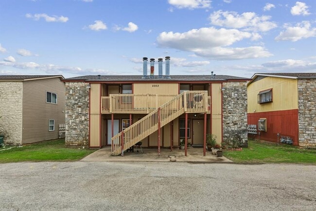 2303 Rachael Ct in Austin, TX - Building Photo - Building Photo
