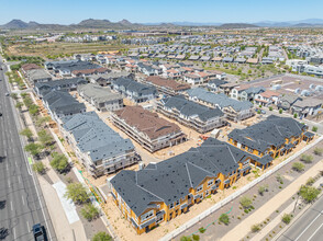 BB Living at Union Park in Phoenix, AZ - Building Photo - Building Photo