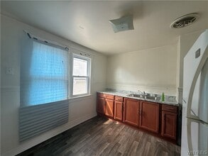 216 Newburgh Ave in Buffalo, NY - Building Photo - Building Photo