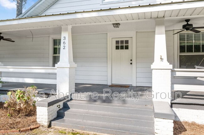 362 Chalybeate Rd in Fuquay Varina, NC - Building Photo - Building Photo