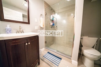 1011 Tremont St in Boston, MA - Foto de edificio - Building Photo