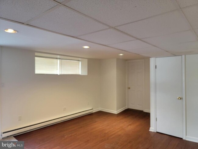 6902 Ruskin Ln in Upper Darby, PA - Building Photo - Building Photo