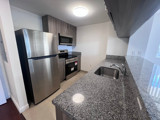 241 NE 27th St, Unit A1