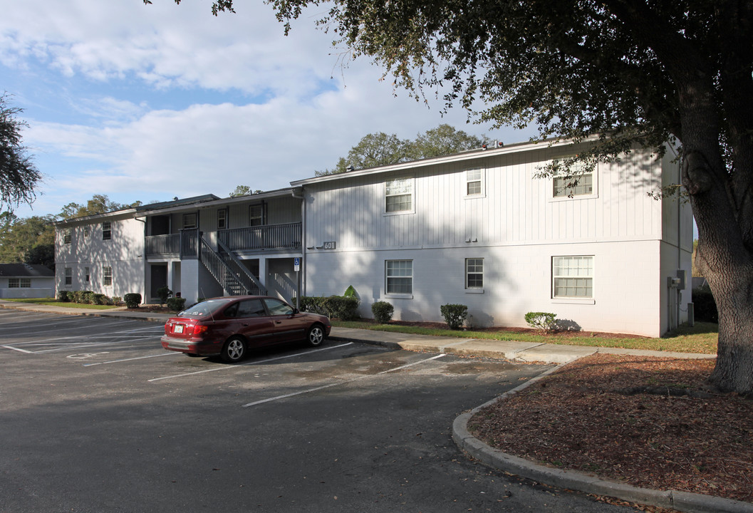 Hickory Knoll in Ocala, FL - Building Photo