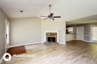 120 Lakefront Dr in Covington, GA - Foto de edificio - Building Photo