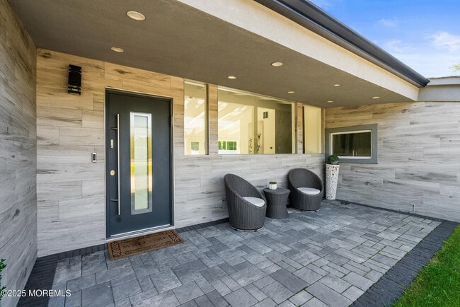 512 Deal Rd in Oakhurst, NJ - Building Photo - Building Photo