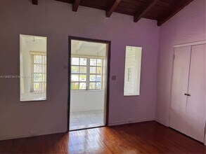671 NE 87th St in Miami Shores, FL - Building Photo - Building Photo