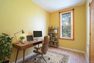 71-20 68th St in Queens, NY - Building Photo - Building Photo