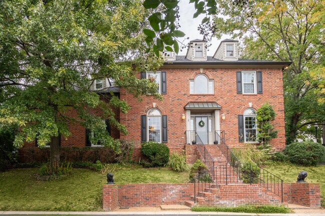 60 Ravenwood Hills Cir in Nashville, TN - Building Photo - Building Photo