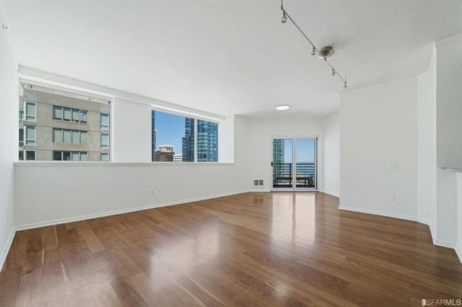 400 Beale St in San Francisco, CA - Building Photo - Building Photo
