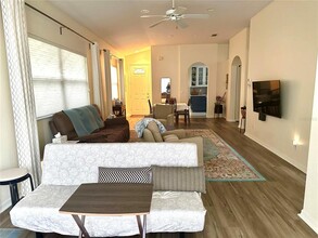 251 Vista Del Lago Way in Venice, FL - Building Photo - Building Photo