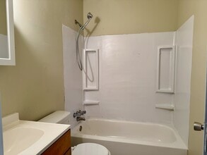 2131 Evans Ave NW in Huntsville, AL - Building Photo - Building Photo