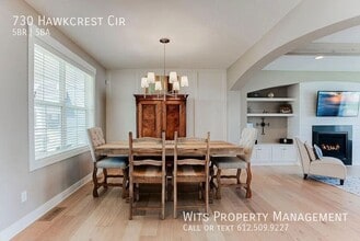 730 Hawkcrest Cir in Chanhassen, MN - Building Photo - Building Photo