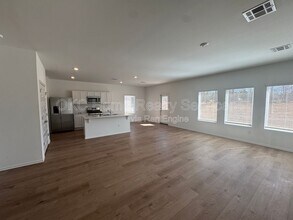 12048 SW 36th St in Mustang, OK - Building Photo - Building Photo