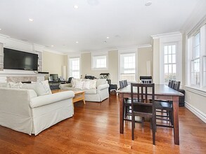 215 D St in Boston, MA - Building Photo - Building Photo