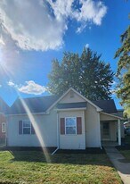 352 S 4th St in Frankfort, IN - Building Photo