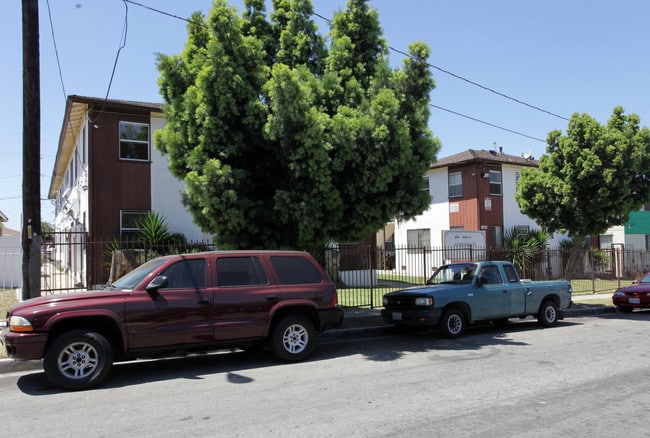 11419-11421 S New Hampshire Ave in Los Angeles, CA - Building Photo - Building Photo