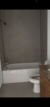 1629 NW 1st Pl, Unit A13 in Miami, FL - Building Photo - Building Photo