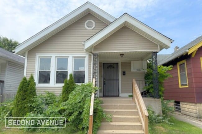 property at 10024 S Lafayette Ave