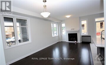 128 Lynn Coulter St in Ottawa, ON - Building Photo - Building Photo