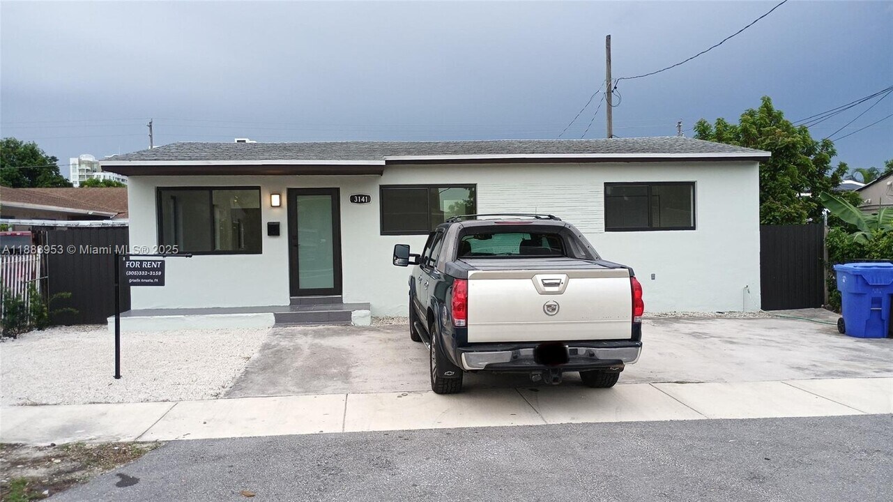 3141 SW 24th Ter in Miami, FL - Building Photo