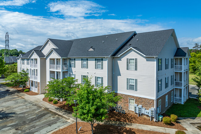 Windemere Condominiums in Burlington, NC - Building Photo - Building Photo