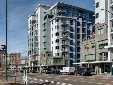1310 NW Naito Pkwy in Portland, OR - Building Photo - Building Photo