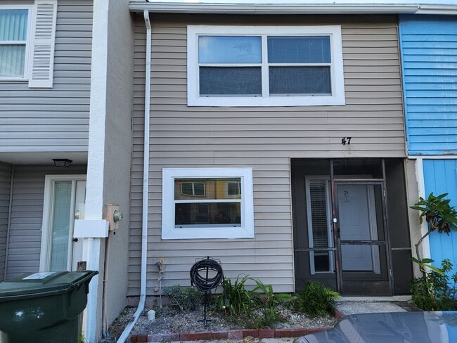 property at 3001 S Pines Dr