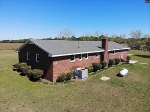 137 Horses Neck Rd in Swansea, SC - Building Photo - Building Photo
