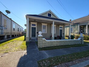 318 Lavoisier St in Gretna, LA - Building Photo - Building Photo