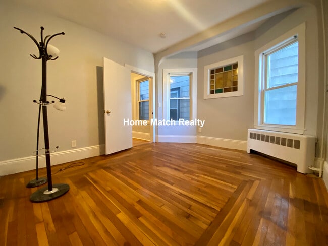 767 Broadway, Unit #4 in Chelsea, MA - Building Photo - Building Photo