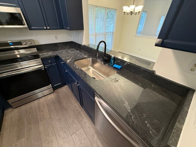 6366 Mallard View Ln in Charlotte, NC - Building Photo - Building Photo