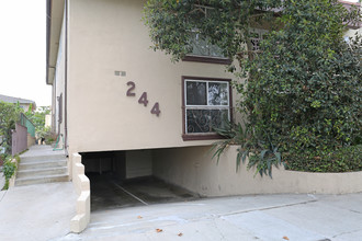 244 S Rexford Dr in Beverly Hills, CA - Building Photo - Building Photo