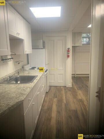246 Beacon St, Unit BF in Boston, MA - Foto de edificio - Building Photo