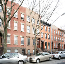 564 Henry St in Brooklyn, NY - Building Photo - Building Photo