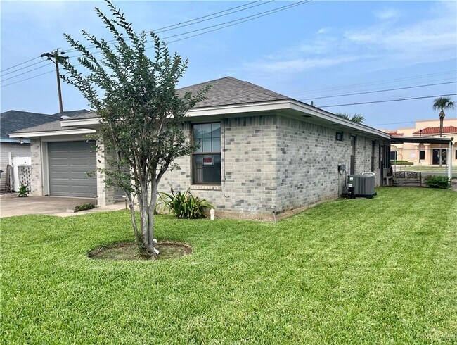 2302 Zinnia St in Mission, TX - Foto de edificio - Building Photo