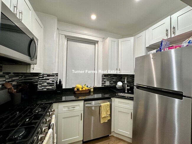 9 Woodbridge St, Unit 7