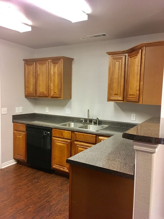 property at 803 E Southern Trace Dr